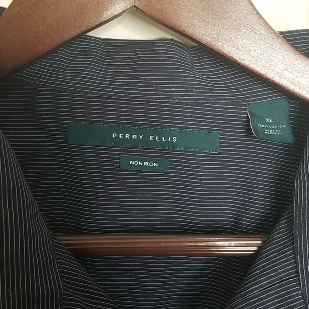 Perry Ellis long sleeve shirt